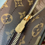 Louis Vuitton Mezzo M47134 Brown